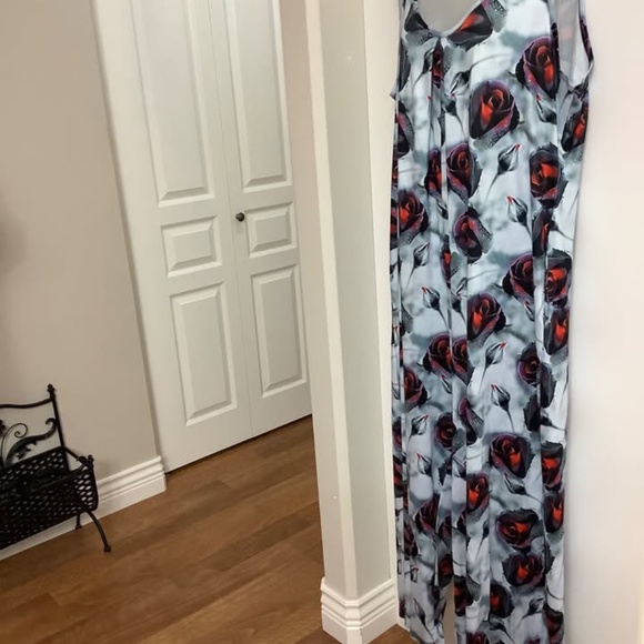NEW Gorgeous Roses Jumpsuit w Pockets 1X-XXL - Picture 2 of 5